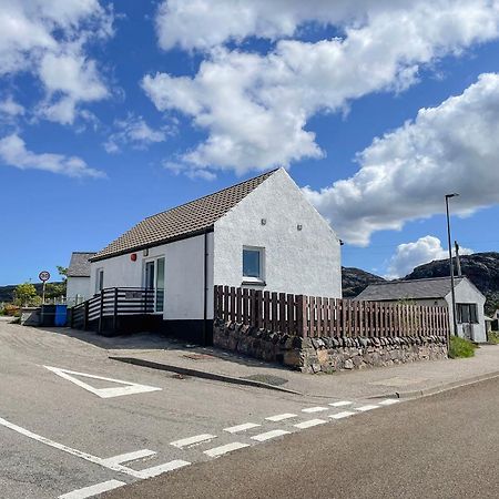 Villa The Old Surgery Kinlochbervie Exterior foto